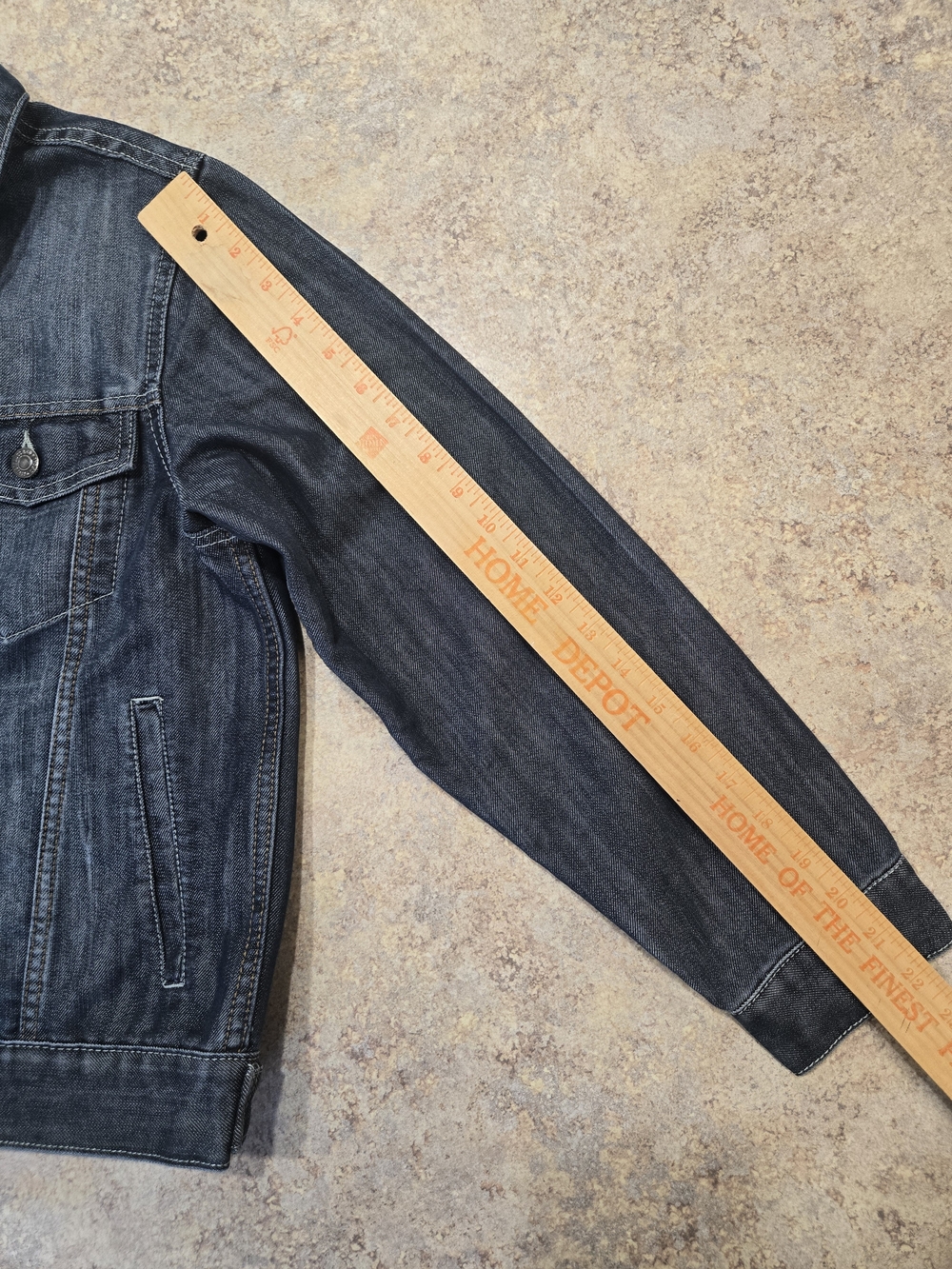 Levi's Youth Denim Jacket Size Large 12-13 Blue Trucker Button Front NWOT - Picture 8 of 8